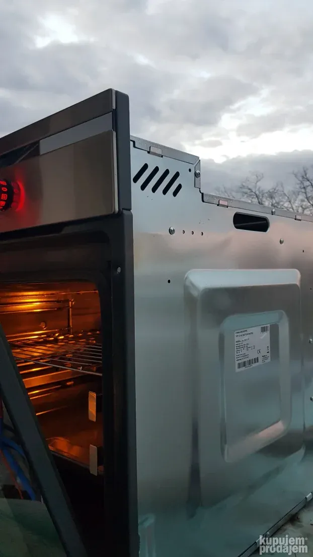 Ugradna Nezavisna Kao Nova -Amica Rerna Inoks