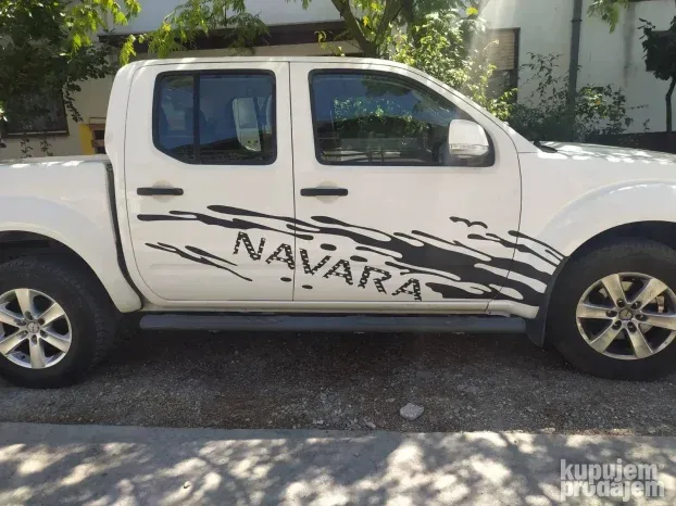 Nissan Navara nalepnice flekice