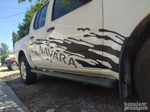 Nissan Navara nalepnice flekice