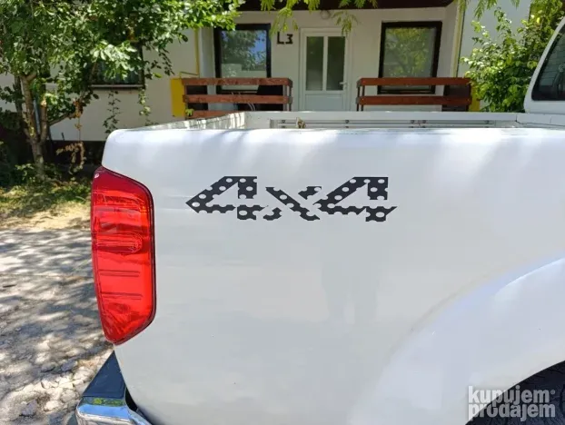 Nissan Navara nalepnice flekice