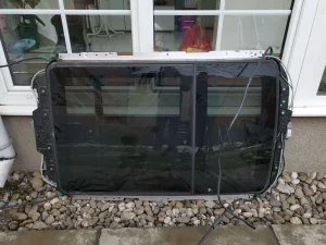 Opel Insignia Panorama siber staklo delovi