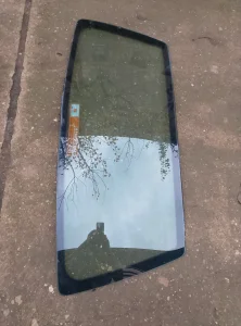 zadnja sofersajbna golf 3