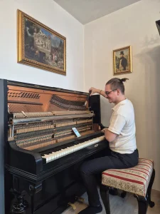 stimovanje klavira