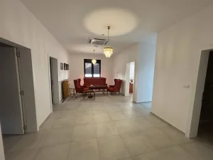 Pavleka Miškine, Telep, 4.0 četvorosoban, 125 m²