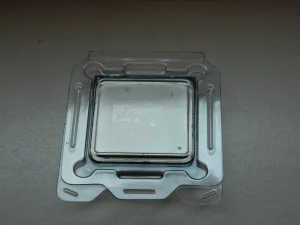 Intel Xeon SANDY BRIDGE-EP E5-2620 2.0GHz Processor QAN1 15
