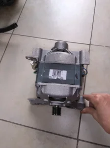Motor za ves masinu Baukret