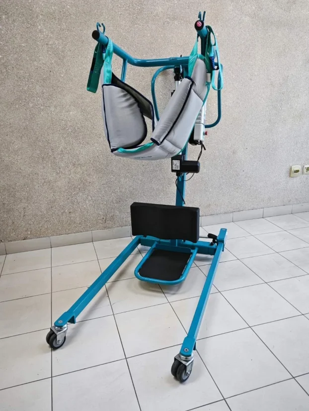 Aktivna dizalica za ustajanje i transfer pacijenata lifter