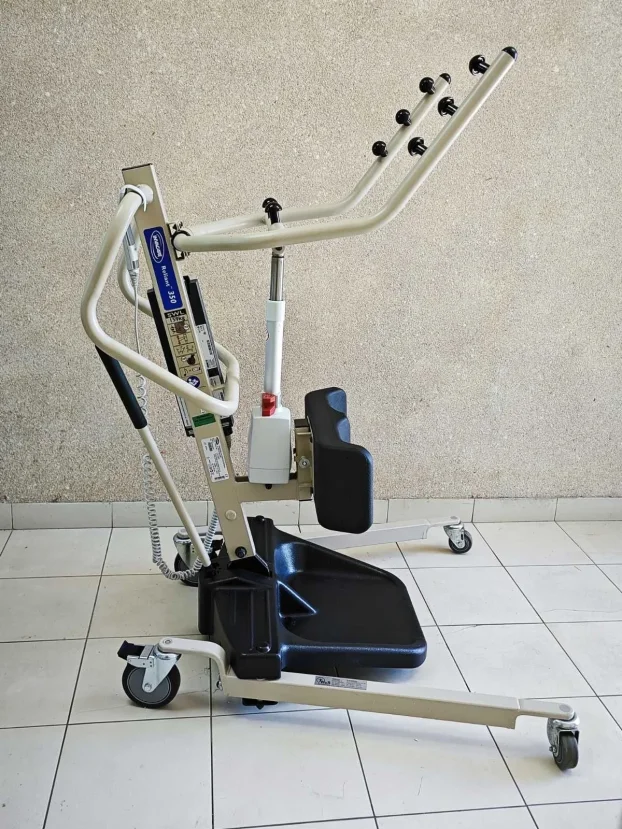 Aktivna dizalica za ustajanje i transfer pacijenata lifter