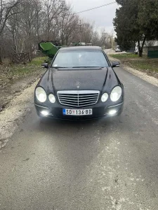 Mercedes E 320