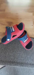 Sandale Tommy Hilfiger br.33