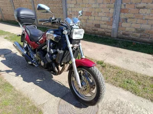Yamaha FZX 750