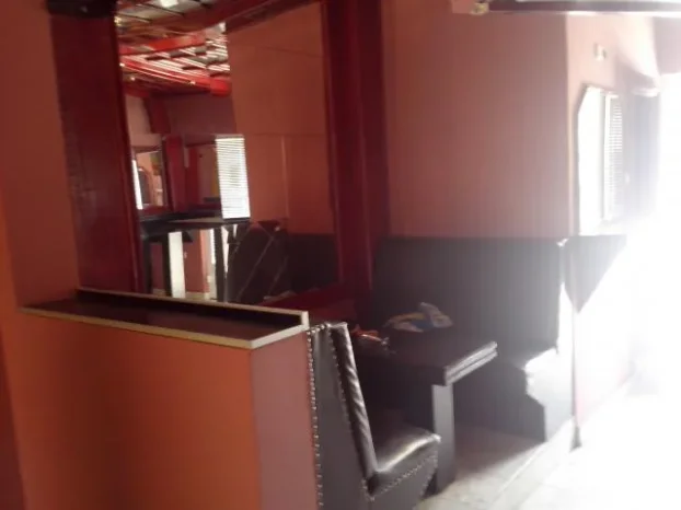 va lokala 27m2+34m2 sa dozvolom za nadogradnju stambenog prostora