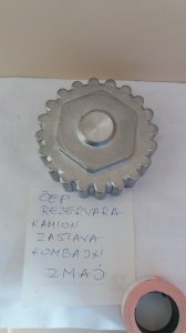 kombajn zmaj čep rezervoara