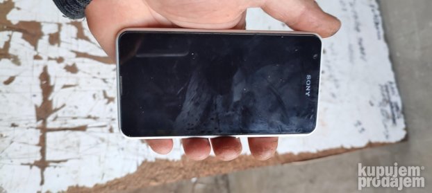 mobilni sony xperia e2003 neispitan