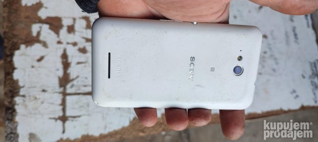 mobilni sony xperia e2003 neispitan