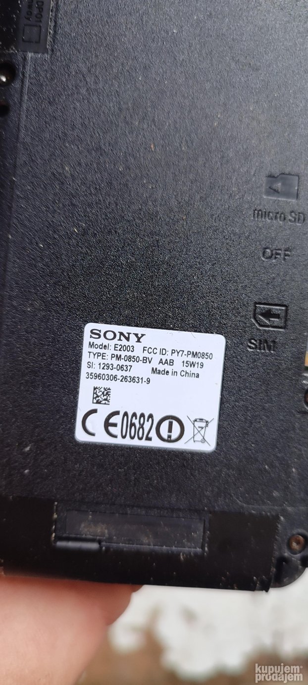 mobilni sony xperia e2003 neispitan