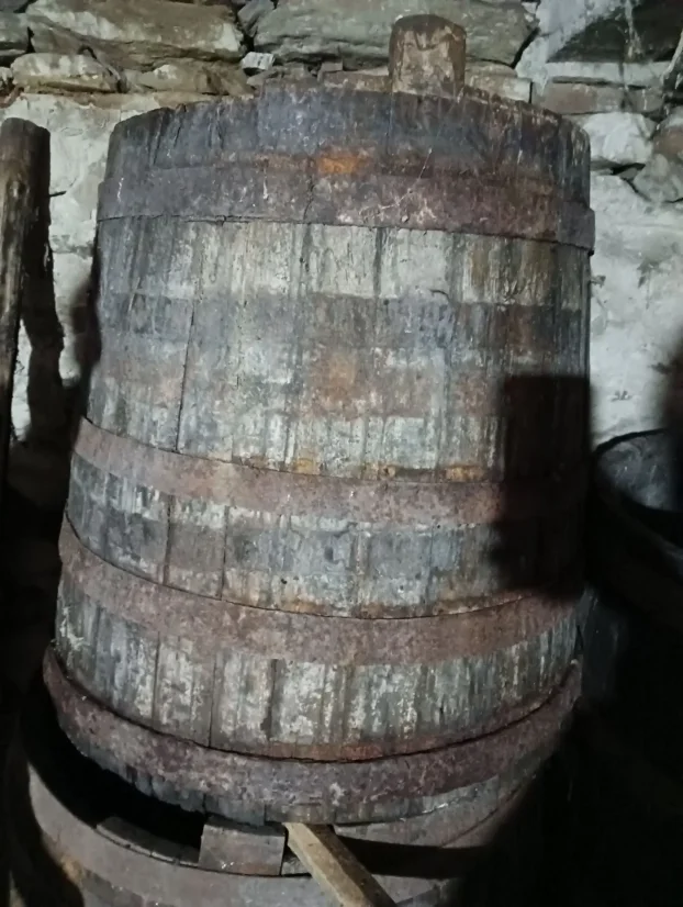 Burići i kace za etno prostor