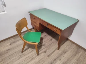 Retro drveni školski radni pisaći sto sa stolicom iz 60-ih