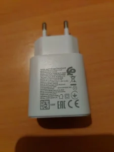 Samsung brzi punjač 25 W EP-TA800