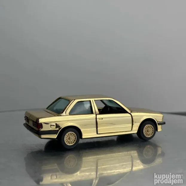 1/43 GAMA UNIKAT POZLATA BMW E30 kockica serija 3