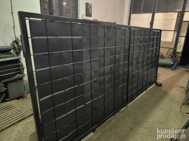 bravar,metalne ograde,kapije,resetke ,sve od metala, bravar