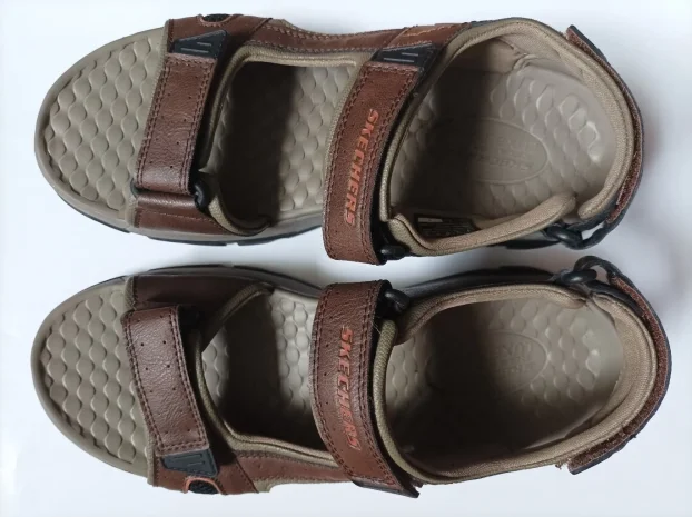 sandale 42 broj SKECHERS vrhunske
