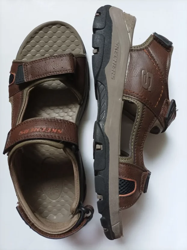 sandale 42 broj SKECHERS vrhunske