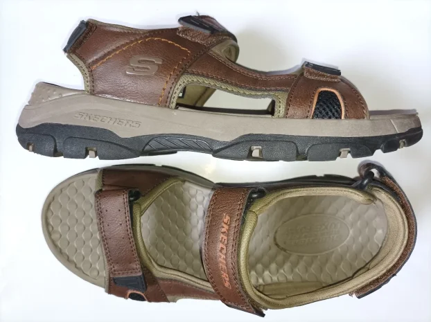 sandale 42 broj SKECHERS vrhunske