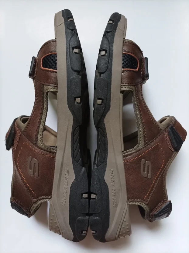 sandale 42 broj SKECHERS vrhunske