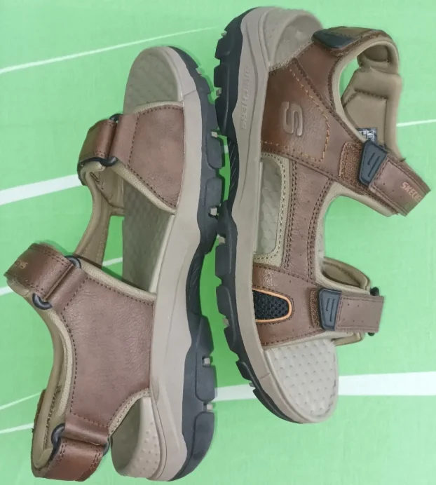 sandale 42 broj SKECHERS vrhunske