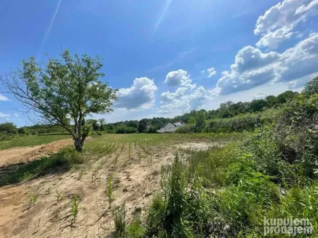 Sremska Kamenica, plac, 4120m2!