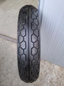 120 80 18 metzeler perfect 126 skoro novo