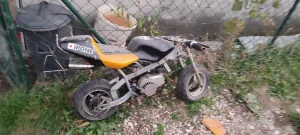 mali deciji motoric trkacki pocket bike