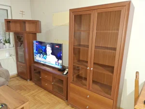 Prodajem regal sa elementima zbog renoviranja, cena dogovor