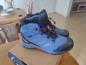 Adidas Terrex Gore-Tex br. 38i2/3