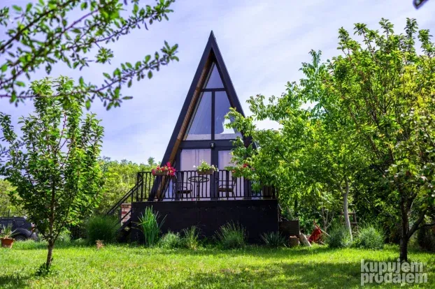 Sremska Kamenica, 3.0 trosobna, 165 m²