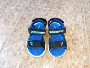 Skechers sandale za bebu dečaka broj 22