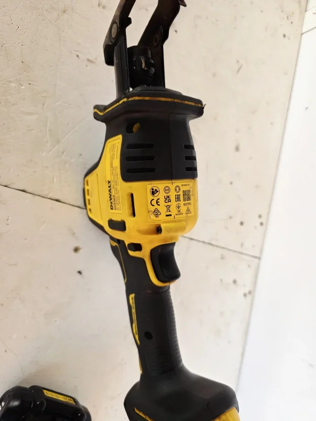 Dewalt DCS 369,aku lisicarka 18v,'24,bat.1x3ah,kofer