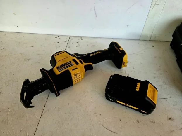 Dewalt DCS 369,aku lisicarka 18v,'24,bat.1x3ah,kofer