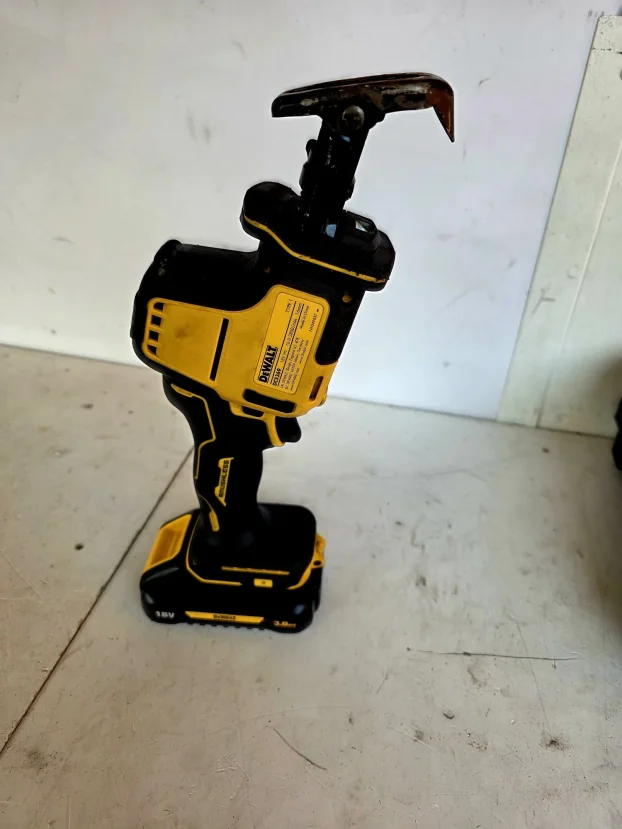 Dewalt DCS 369,aku lisicarka 18v,'24,bat.1x3ah,kofer