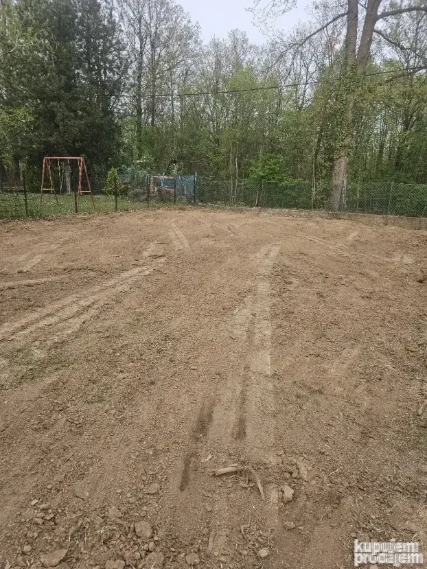 Mini bager usluga kopanja i planiranja zemlje