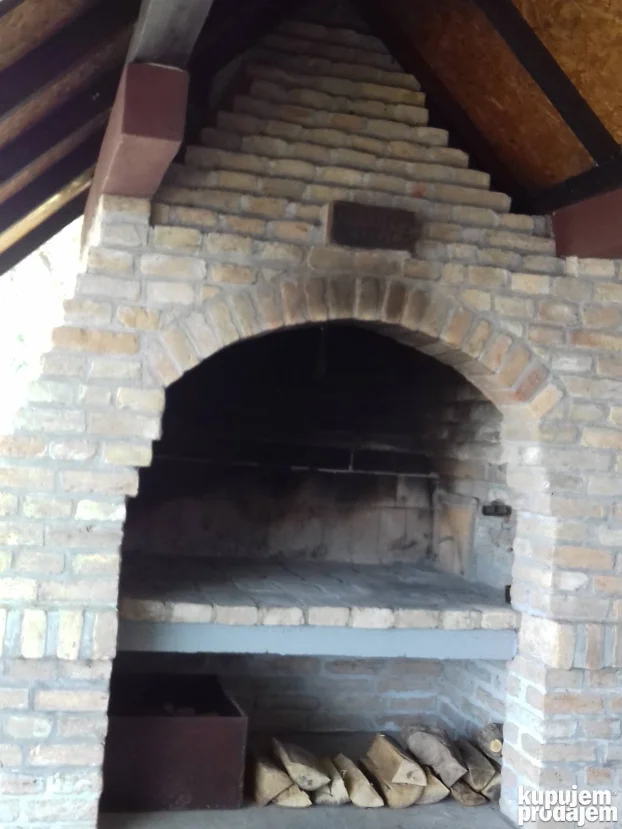 Vikendica na obali Dunava ,Apatin