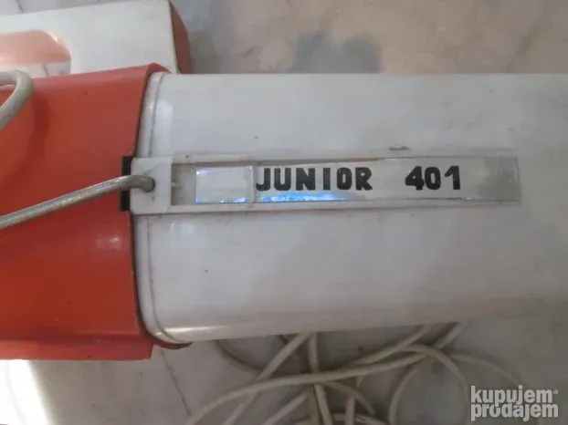 Usisivač Junior 401 iz 1995 KupujemProdajem