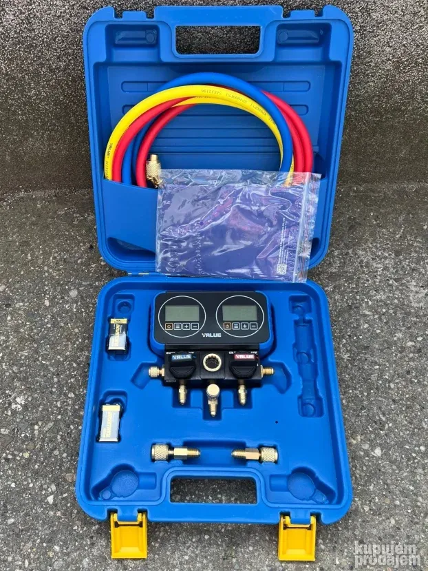 Digitalni manometri u koferu sa crevima i adapterima Value