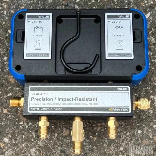 Digitalni manometri u koferu sa crevima i adapterima Value