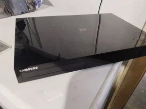 Samsung Blu-Ray smart 3D plejer BD-F8500 ne pali