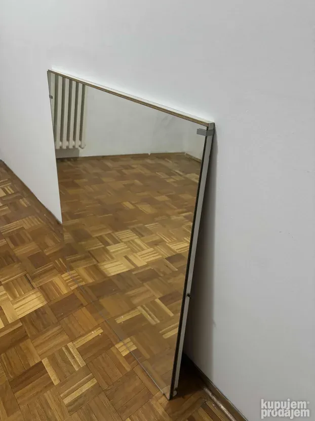 Ogledalo 77,5 cm x 90 cm BEOGRAD Cukarica
