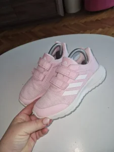Adidas.roze patike br 34