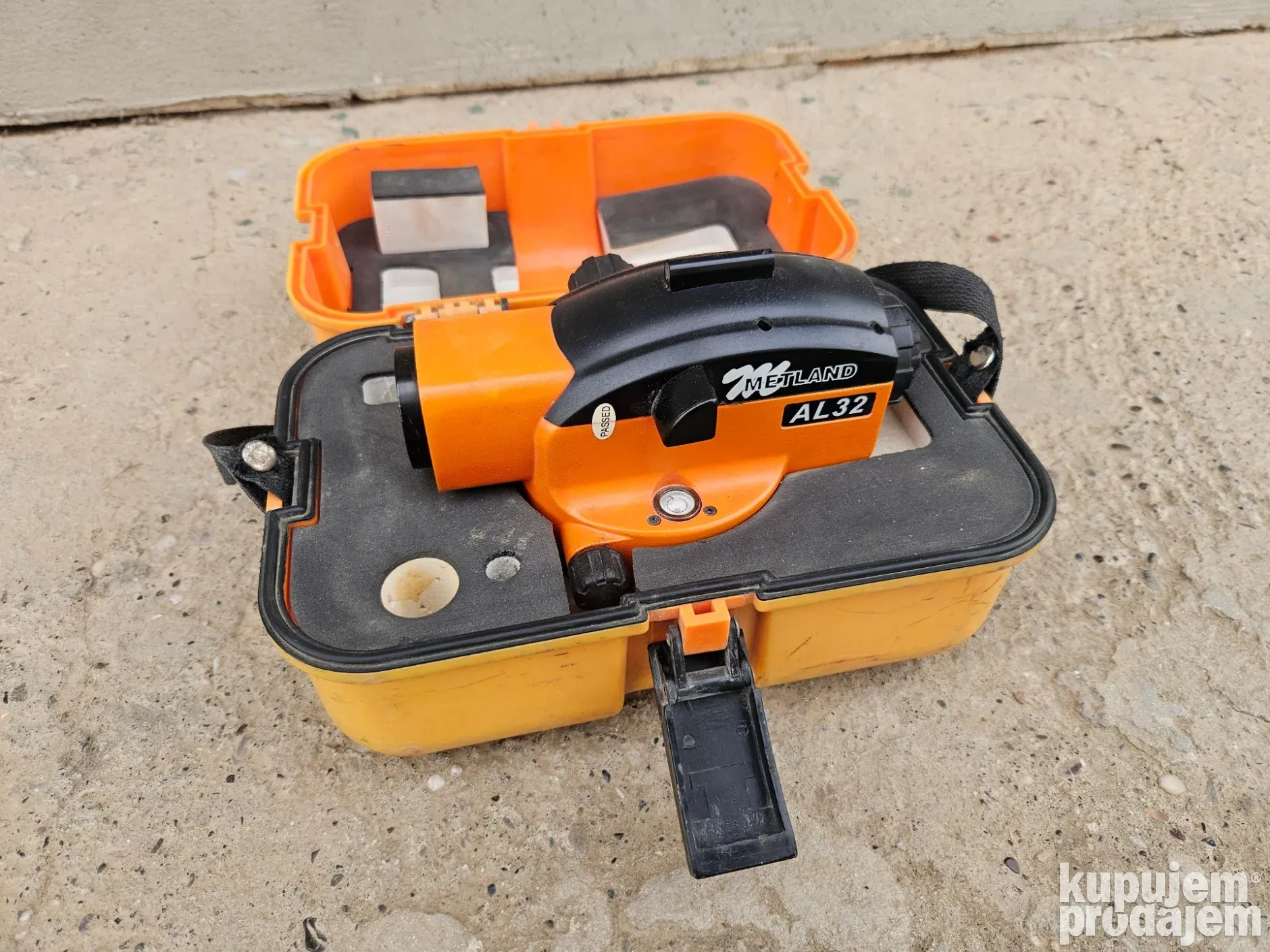 Opticki nivelir Metland AL-32 geodetski nivelator