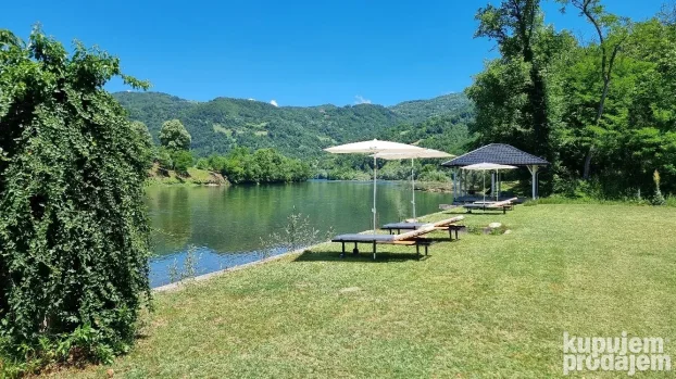 Brvnara Drina, privatna plaža, Pet friendly